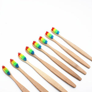 Brosse à dents écolo en bambou aux couleurs gaies